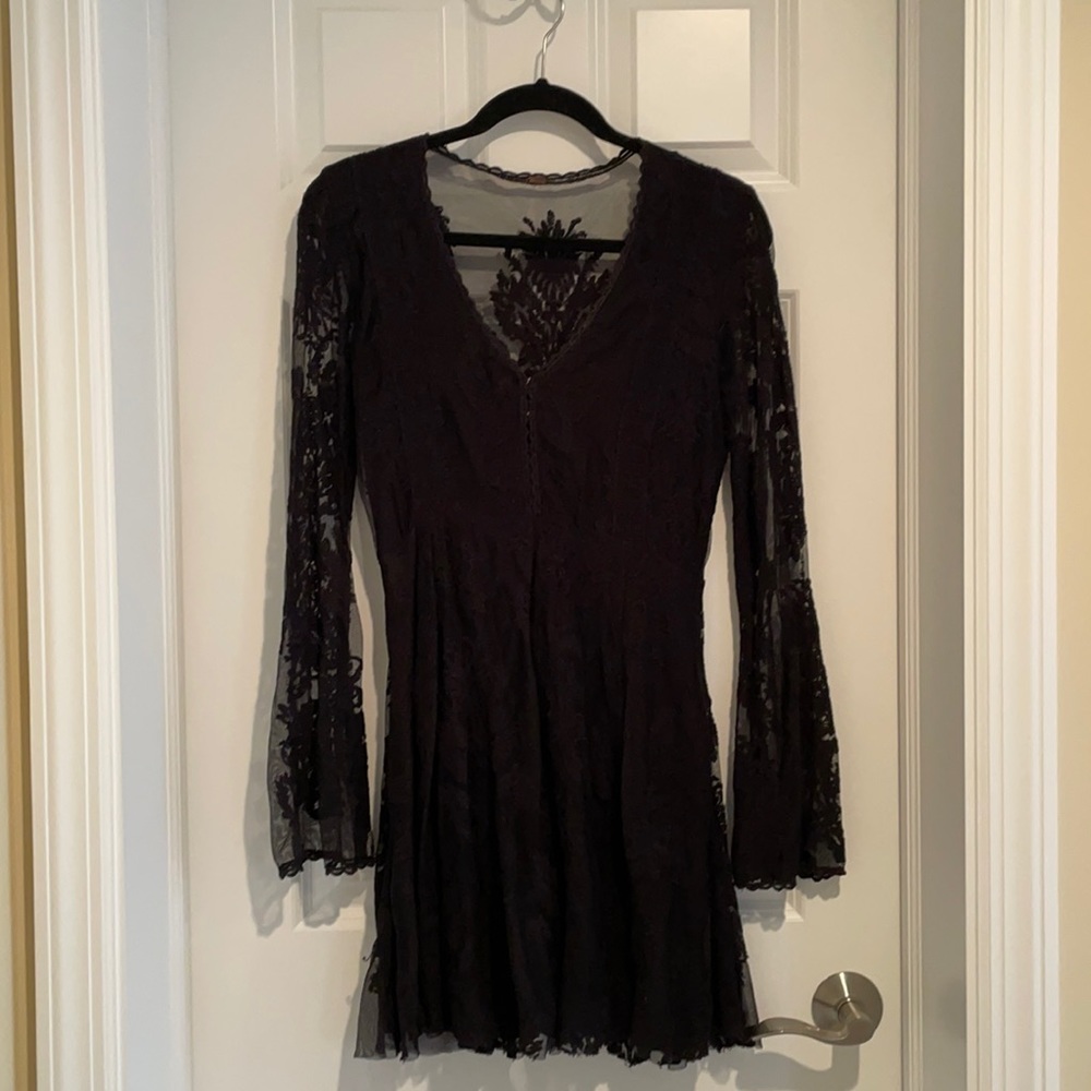 Free People Black Lace “V” Tunic Flare Sleeves S